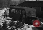 Standbild deutschen Gefangenen Munising Michigan USA, 1944, aus Sekunde 15 historischem Filmmaterial Videoclip 65675068892