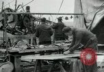 Standbild Männer an der Arbeit Frankreich, 1918, aus Sekunde 5 historischem Filmmaterial Videoclip 65675068930