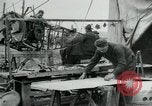 Standbild Männer an der Arbeit Frankreich, 1918, aus Sekunde 12 historischem Filmmaterial Videoclip 65675068930