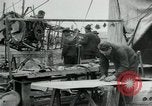 Standbild Männer an der Arbeit Frankreich, 1918, aus Sekunde 13 historischem Filmmaterial Videoclip 65675068930