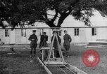 Standbild gunners Ausbildung Frankreich, 1918, aus Sekunde 60 historischem Filmmaterial Videoclip 65675068933