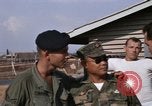 Standbild Bekämpfung control Team Vietnam, 1969, aus Sekunde 16 historischem Filmmaterial Videoclip 65675068960