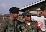 Standbild Bekämpfung control Team Vietnam, 1969, aus Sekunde 18 historischem Filmmaterial Videoclip 65675068960