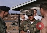 Standbild Bekämpfung control Team Vietnam, 1969, aus Sekunde 29 historischem Filmmaterial Videoclip 65675068960