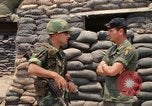 Image Équipe de contrôle de combat Vietnam, 1969, de la seconde 45 séquences d'archives historiques vidéo 65675068972
