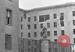 Immagine di Danneggiato tedesco Ministero dell'aria edificio Berlino Germania, 1945, secondo 29 filmato di repertorio 65675069002