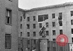 Immagine di Danneggiato tedesco Ministero dell'aria edificio Berlino Germania, 1945, secondo 33 filmato di repertorio 65675069002