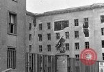 Immagine di Danneggiato tedesco Ministero dell'aria edificio Berlino Germania, 1945, secondo 34 filmato di repertorio 65675069002