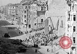 Immagine di Edifici bombardati Berlino Germania, 1945, secondo 5 filmato di repertorio 65675069003