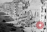 Immagine di Edifici bombardati Berlino Germania, 1945, secondo 10 filmato di repertorio 65675069003