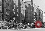 Immagine di Edifici bombardati Berlino Germania, 1945, secondo 5 filmato di repertorio 65675069004
