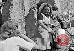 Immagine di Edifici bombardati Berlino Germania, 1945, secondo 30 filmato di repertorio 65675069004