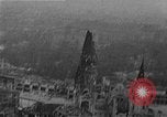 Immagine di Edificio bombardato Berlino Germania, 1945, secondo 14 filmato di repertorio 65675069005