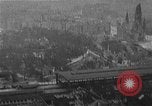 Immagine di Edificio bombardato Berlino Germania, 1945, secondo 21 filmato di repertorio 65675069005