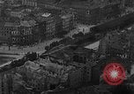 Immagine di Edificio bombardato Berlino Germania, 1945, secondo 25 filmato di repertorio 65675069005