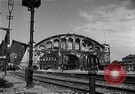 Immagine di Bombardato station Berlino Germania, 1945, secondo 5 filmato di repertorio 65675069007