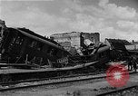 Immagine di Bombardato station Berlino Germania, 1945, secondo 25 filmato di repertorio 65675069007