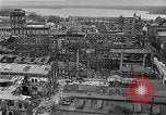 Immagine di Bombardato Reihn Impianto di metallo Berlino Germania, 1945, secondo 17 filmato di repertorio 65675069010