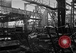 Immagine di Bombardato Reihn Impianto di metallo Berlino Germania, 1945, secondo 37 filmato di repertorio 65675069010