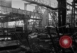 Immagine di Bombardato Reihn Impianto di metallo Berlino Germania, 1945, secondo 38 filmato di repertorio 65675069010