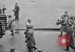 Immagine di R101 vittime Beauvais Francia, 1930, secondo 56 filmato di repertorio 65675069011