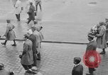 Immagine di R101 vittime Beauvais Francia, 1930, secondo 58 filmato di repertorio 65675069011