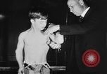 Immagine di Clarence Kehr Toledo Ohio USA, 1930, secondo 27 filmato di repertorio 65675069015