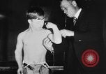 Immagine di Clarence Kehr Toledo Ohio USA, 1930, secondo 29 filmato di repertorio 65675069015