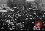 Immagine di V centenario della Salaun de Foll Lesneven Francia, 1930, secondo 14 filmato di repertorio 65675069016