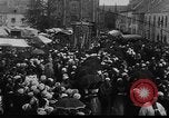 Immagine di V centenario della Salaun de Foll Lesneven Francia, 1930, secondo 15 filmato di repertorio 65675069016