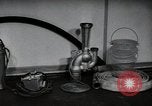 Immagine di Portatili apparecchiature di pompaggio United States USA, 1950, secondo 21 filmato di repertorio 65675069048