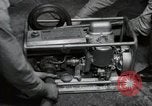 Immagine di La benzina a portata di mano billy United States USA, 1950, secondo 34 filmato di repertorio 65675069049