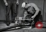 Immagine di La benzina a portata di mano billy United States USA, 1950, secondo 38 filmato di repertorio 65675069049