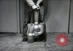 Immagine di Un polverizzatore United States USA, 1950, secondo 4 filmato di repertorio 65675069050