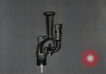 Immagine di Un polverizzatore United States USA, 1950, secondo 32 filmato di repertorio 65675069050