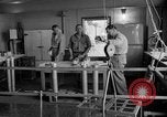 Immagine di Irradiazione degli alimenti Lemont Illinois USA, 1956, secondo 39 filmato di repertorio 65675069053