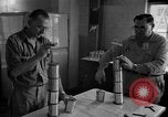 Immagine di Irradiazione degli alimenti Lemont Illinois USA, 1956, secondo 55 filmato di repertorio 65675069053