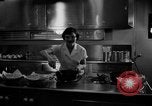Immagine di Alimenti irradiati Lemont Illinois USA, 1956, secondo 10 filmato di repertorio 65675069054