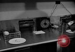 Immagine di Alimenti irradiati Lemont Illinois USA, 1956, secondo 61 filmato di repertorio 65675069054