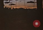 Standbild Vereinigten Staaten Marines amphibischen Angriff auf Betio Tarawa Gilbert Inseln, 1943, aus Sekunde 6 historischem Filmmaterial Videoclip 65675069059