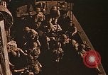 Standbild Vereinigten Staaten Marines amphibischen Angriff auf Betio Tarawa Gilbert Inseln, 1943, aus Sekunde 10 historischem Filmmaterial Videoclip 65675069059