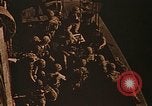 Standbild Vereinigten Staaten Marines amphibischen Angriff auf Betio Tarawa Gilbert Inseln, 1943, aus Sekunde 11 historischem Filmmaterial Videoclip 65675069059