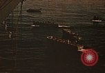Standbild Vereinigten Staaten Marines amphibischen Angriff auf Betio Tarawa Gilbert Inseln, 1943, aus Sekunde 18 historischem Filmmaterial Videoclip 65675069059