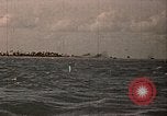 Standbild Vereinigten Staaten Marines amphibischen Angriff auf Betio Tarawa Gilbert Inseln, 1943, aus Sekunde 24 historischem Filmmaterial Videoclip 65675069059