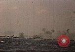 Standbild Vereinigten Staaten Marines amphibischen Angriff auf Betio Tarawa Gilbert Inseln, 1943, aus Sekunde 32 historischem Filmmaterial Videoclip 65675069059