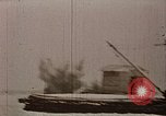 Standbild Vereinigten Staaten Marines amphibischen Angriff auf Betio Tarawa Gilbert Inseln, 1943, aus Sekunde 46 historischem Filmmaterial Videoclip 65675069059