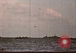 Standbild Vereinigten Staaten Marines amphibischen Angriff auf Betio Tarawa Gilbert Inseln, 1943, aus Sekunde 58 historischem Filmmaterial Videoclip 65675069059