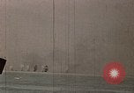 Standbild Vereinigten Staaten Marines amphibischen Angriff auf Betio Tarawa Gilbert Inseln, 1943, aus Sekunde 62 historischem Filmmaterial Videoclip 65675069059