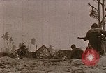 Image US Marine assaut amphibie sur Tarawa Tarawa Îles Gilbert, 1943, de la seconde 21 séquences d'archives historiques vidéo 65675069060