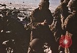 Image Marines détruire les péniches de débarquement infiltré par des mitrailleurs japonais Tarawa Îles Gilbert, 1943, de la seconde 32 séquences d'archives historiques vidéo 65675069061